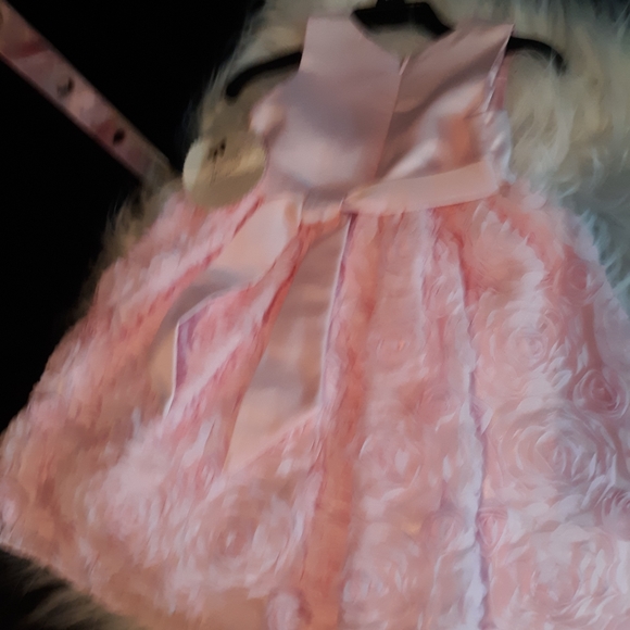 Dress - Picture 2 of 6